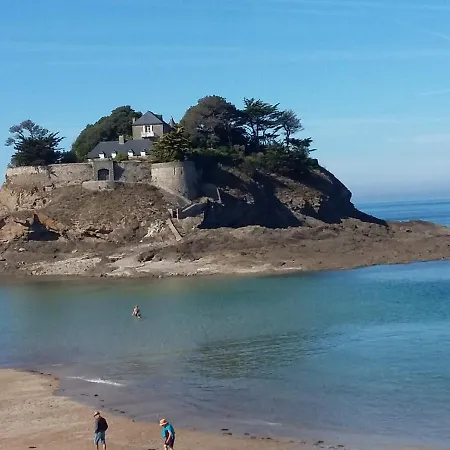 B&B Les Des Badious Plerguer